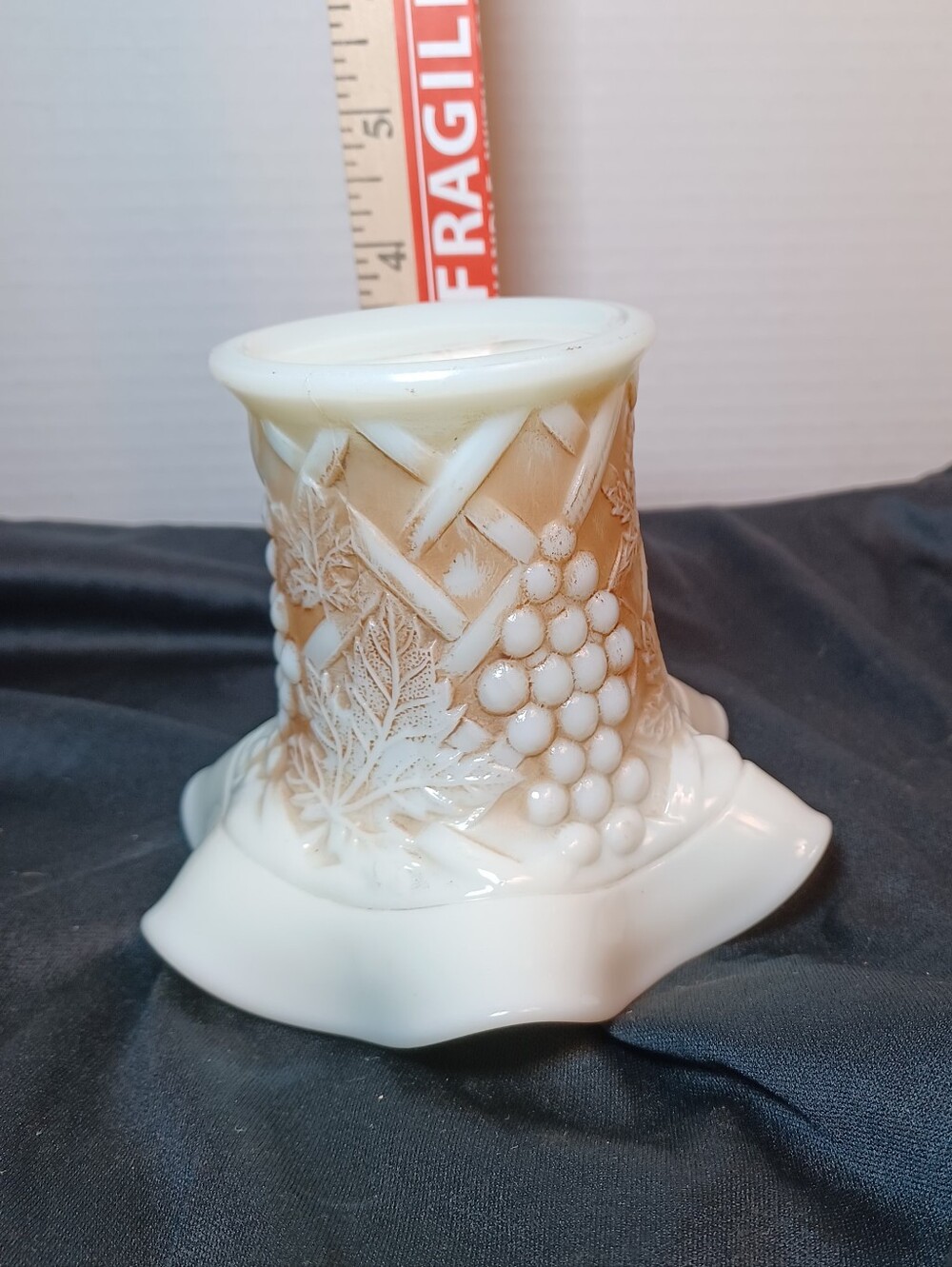 Vintage Uranium Northwood Vaseline Custard Glass Grape Arbor Pattern - Picture 4 of 11